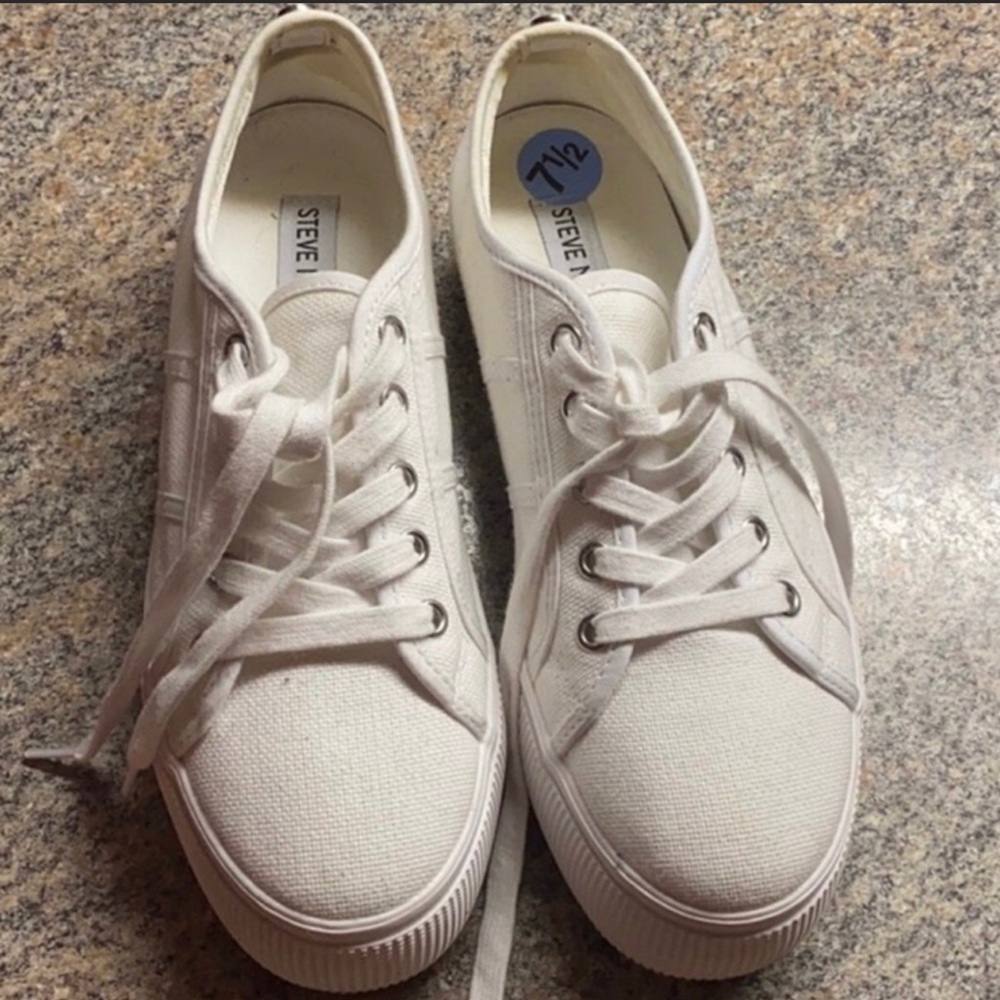 Steve Madden white shoes